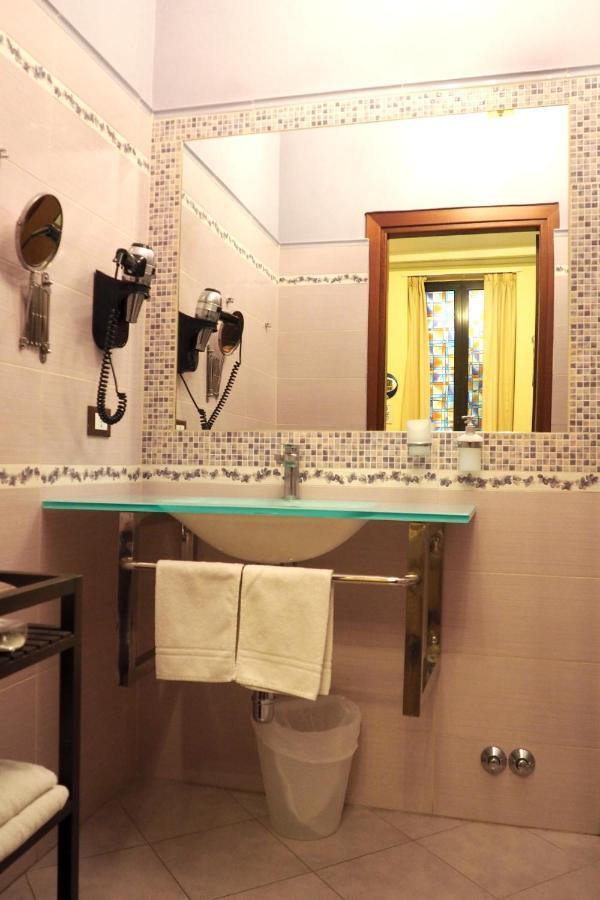 Triple Room,1216020757:JPEG