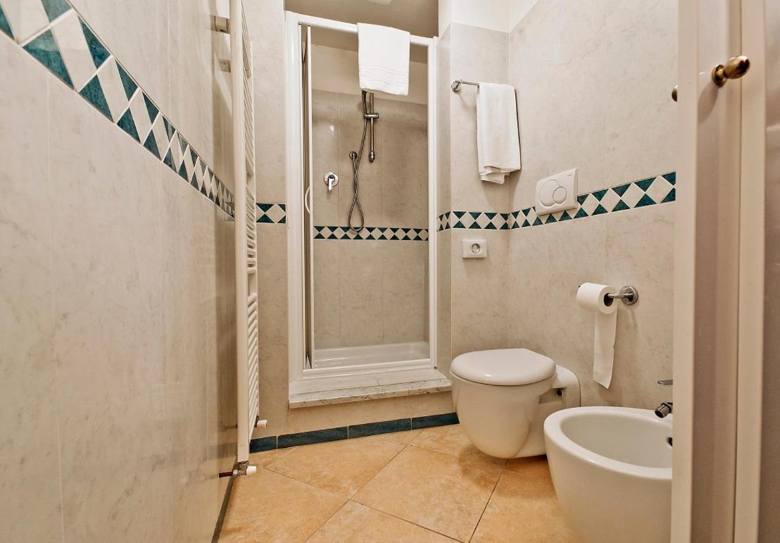 Double or Twin Room,974277211:JPEG