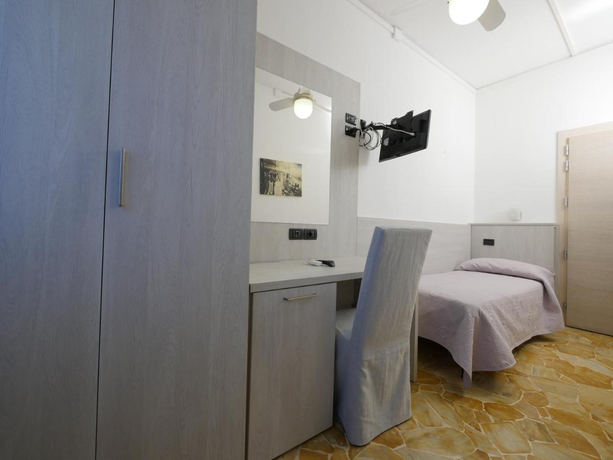 Single Room,994029013:JPEG