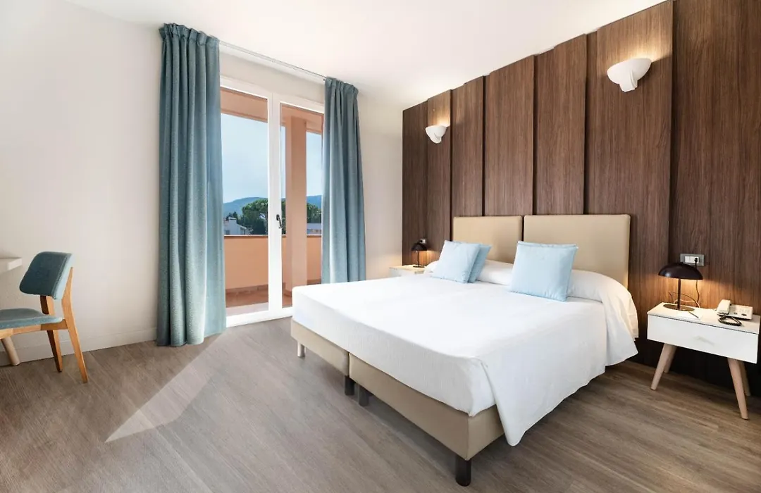Hotel Riva Del Sole-1