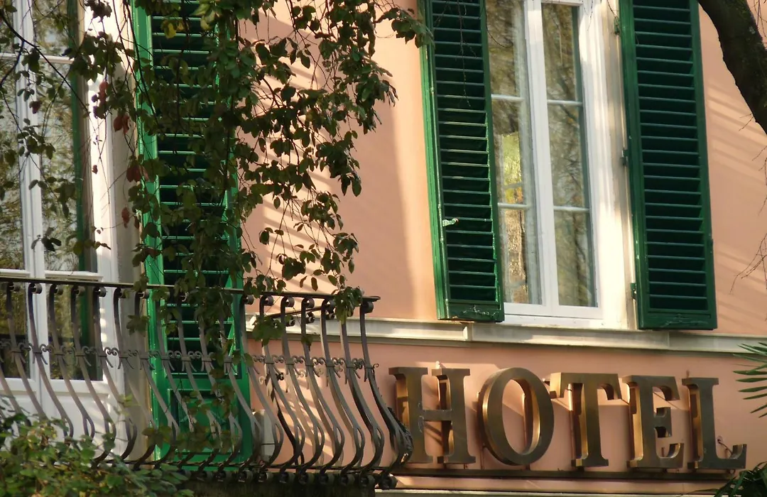 Classic Hotel-1