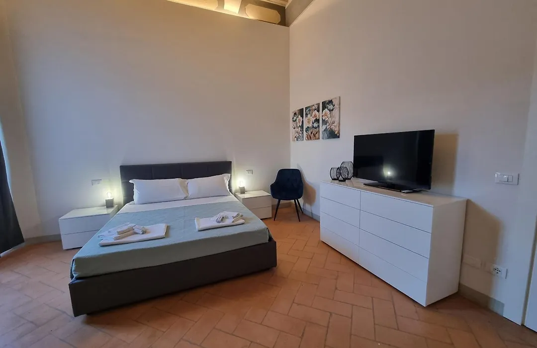 35 Rooms Palazzo Buoninsegni-1