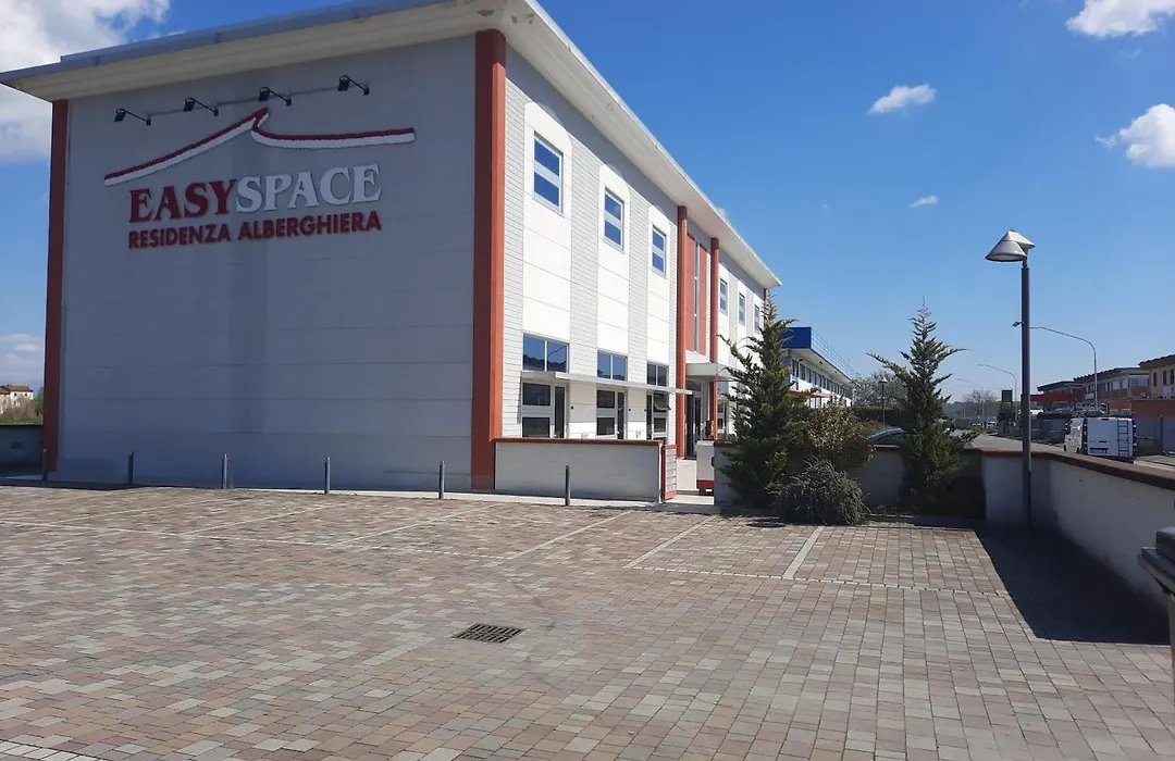 Easy Space-1