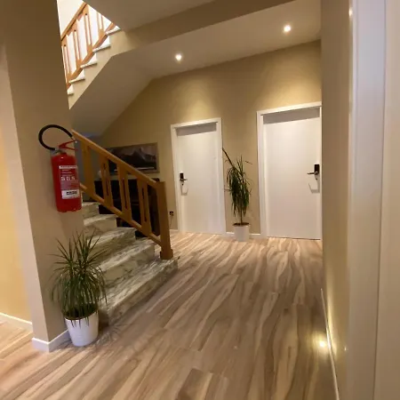 Harmony House Prestige-3