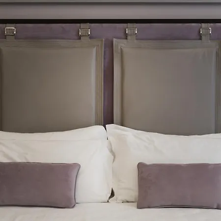 Solo Experience Hotel-3