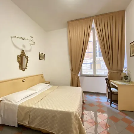 Piccolo Hotel Etruria-3