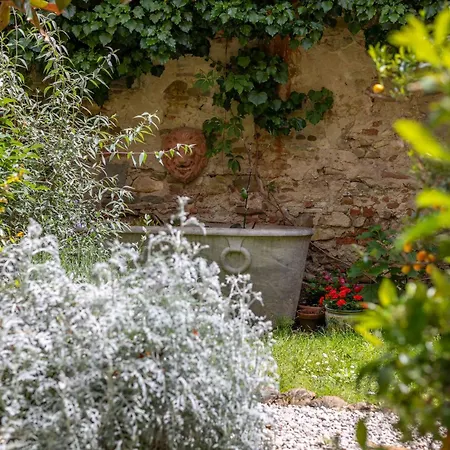 Secret Garden Firenze B&B-2