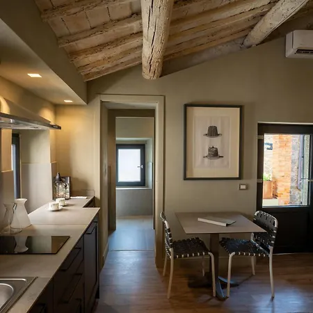 Villa Sassolini Suite & Rooms - Country Boutique Hotel-2