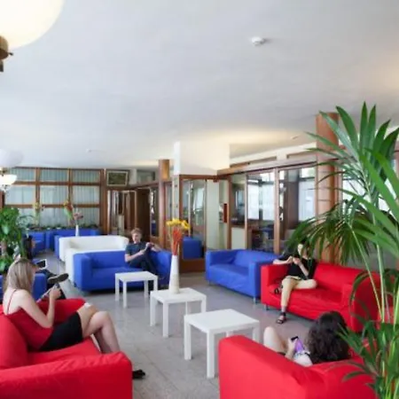 Auto Park Hotel-2