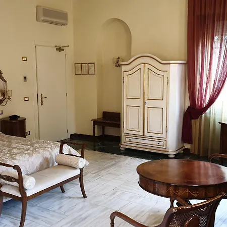 Hotel Alessandro Della Spina-3