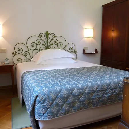 Classic Hotel-2
