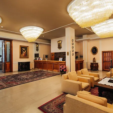 Grand Hotel Excelsior-2
