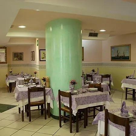 Hotel Monica-2