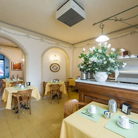 Hotel Moderno-2