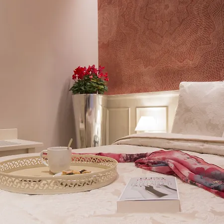 Pistoia Inn - Downtown'S Charming Rooms-2