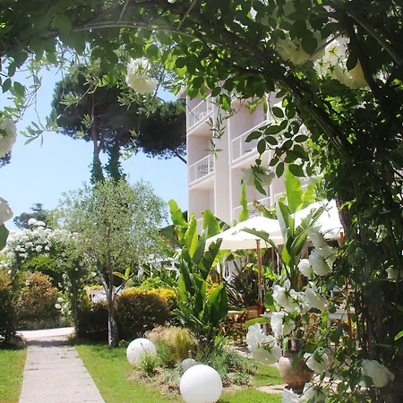 Hotel Bijou-3
