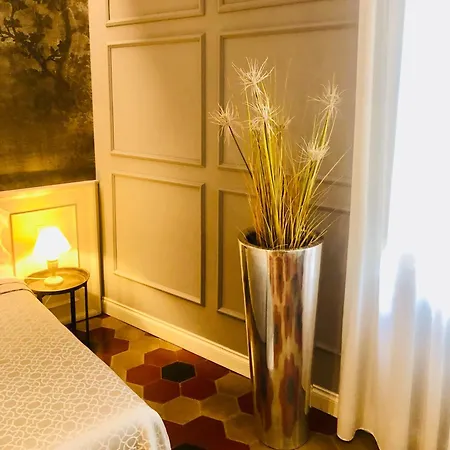 Pistoia Inn - Downtown'S Charming Rooms-3