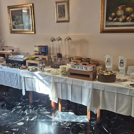 Hotel Savoia E Campana-2