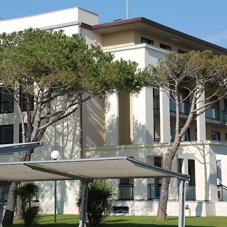 Hotel Caesar Residence & Spa-2