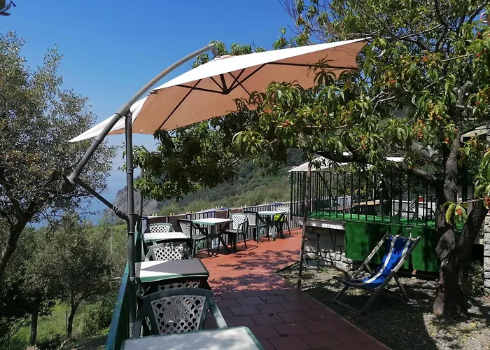 Perla del Levante Hostel