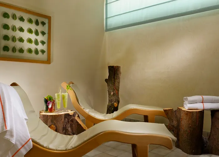 Unahotels Poggio Dei Medici Toscana