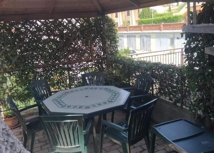 Appartamento sulle colline Toscane a 10 km dal mare