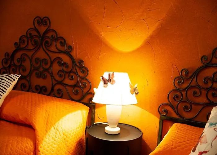 Le Streghe Rooms E Art,Centralissimo Con Garage Su Richiesta