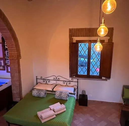 Relax nella jacuzzi in Toscana