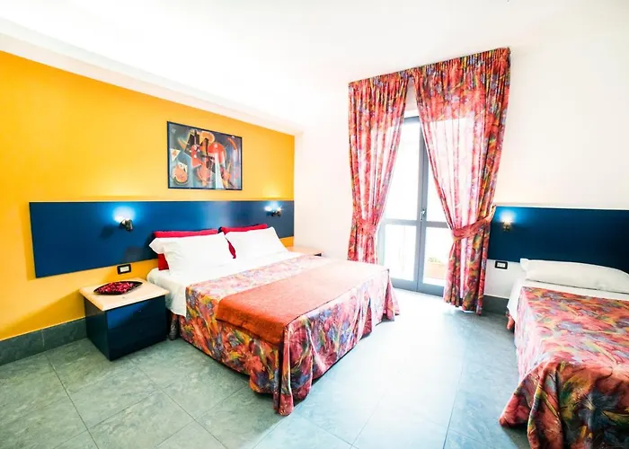 Hotel Raphael