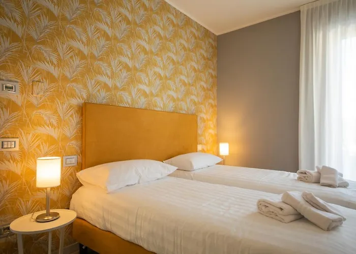 Lei Rooms