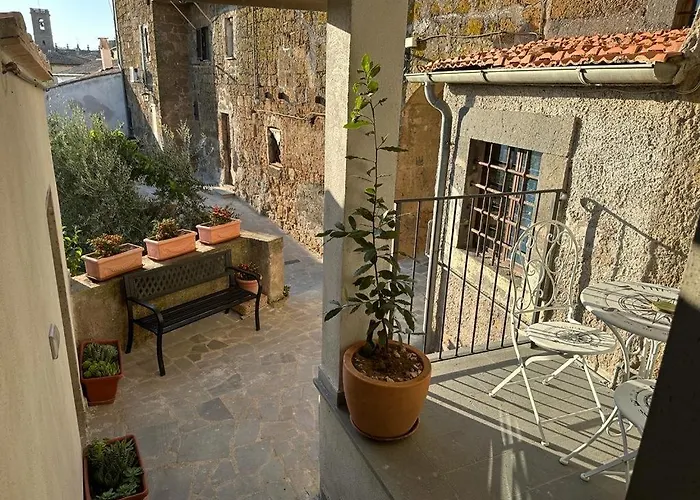 L'Archetto su Civita