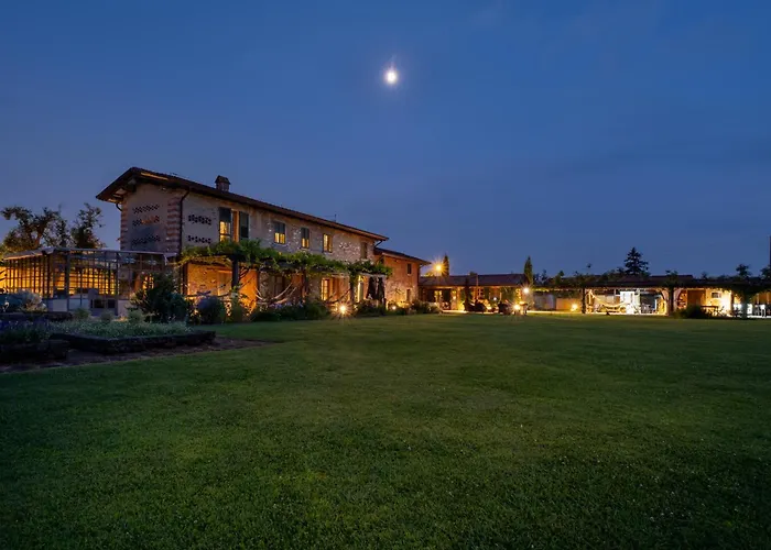 Olimagio Farm Stay With Animals, 25M Pool, Beach At Cycling Distance