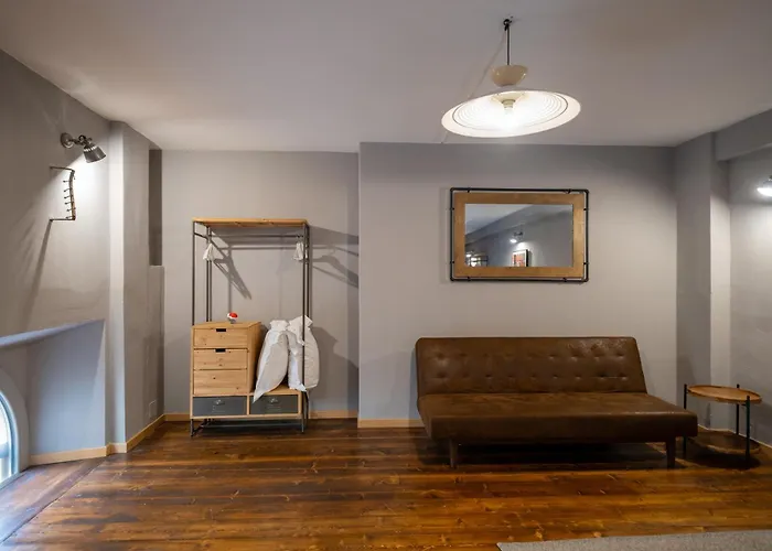 Lungarno Buozzi 7 Apartments