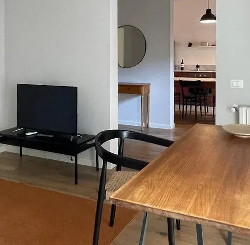 Appartamento con terrazza e parcheggio privato