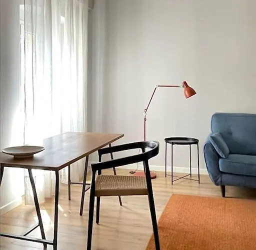 Appartamento con terrazza e parcheggio privato