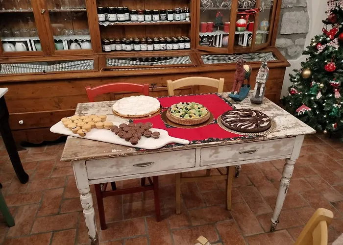 Alla Porta Di Sotto B&B Fivizzano