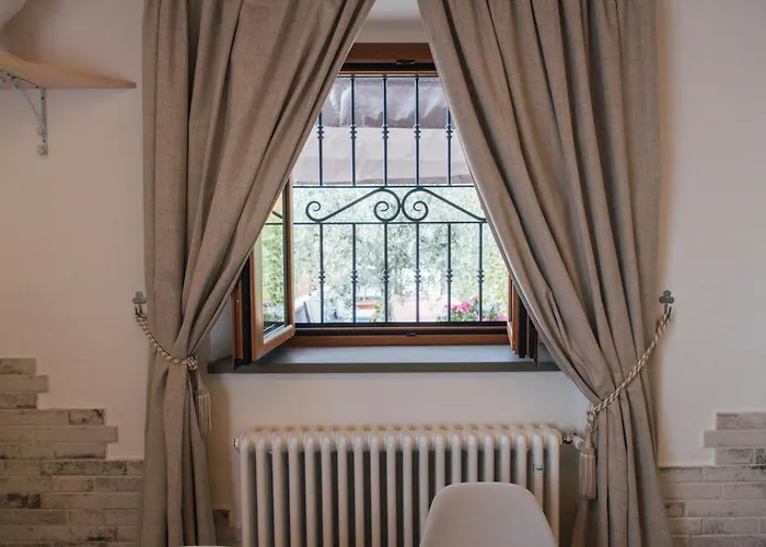 Country Chic Pistoia-Casa In Campagna Giardino, Free Parking, Wi-Fi