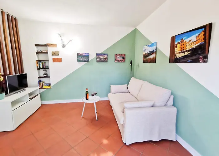 Casa Arya - Independent House - Near The Walls