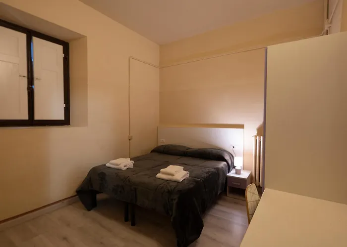Hotel & Hostel 7