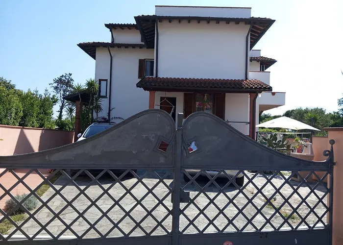 Villa Ines tra mare e lago