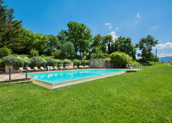 Thr-Apartment With 2 Beds, Air Conditoning And Private Outdoor Area In Residence With Swimming Pool Not Far From Florence