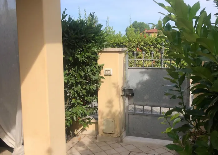 Versilia Villina Lola