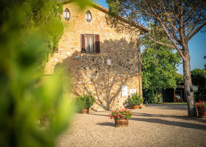 Well-Equipped Holiday Home In Spedaletto Italy With Private Pool