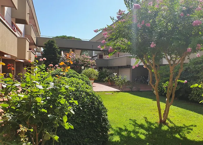 Isstravel, Holiday Homes From 400 To 900 Mt From The Sea, Apartments 6 Beds