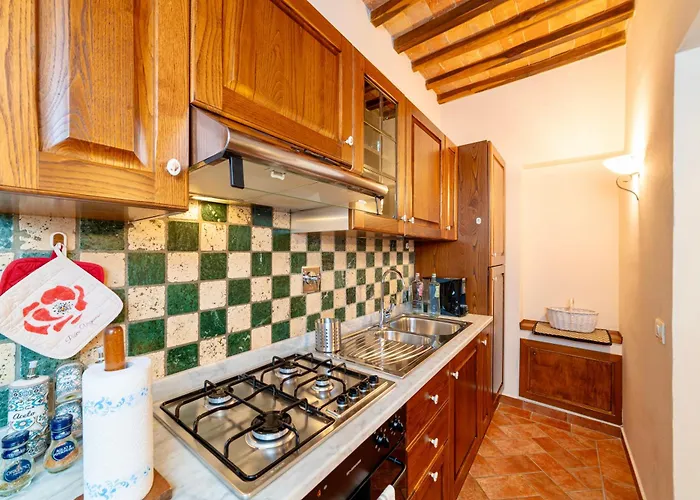 Podere Vergianoni con piscina e vista mozzafiato