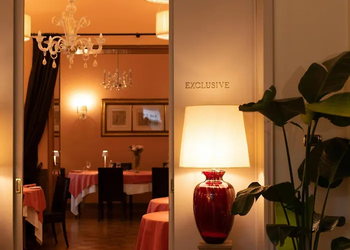 Sina Villa Medici, Autograph Collection Florence