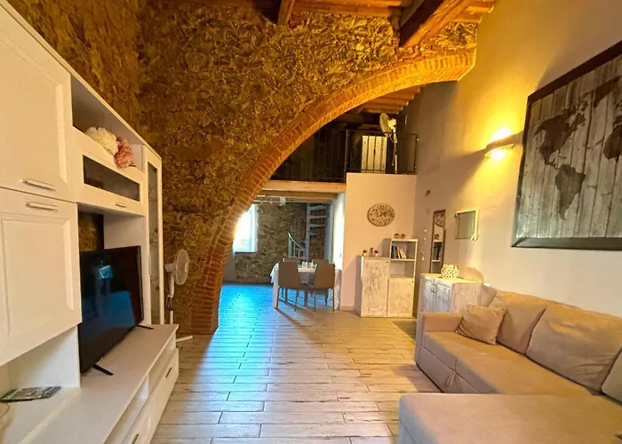 Casa Leo