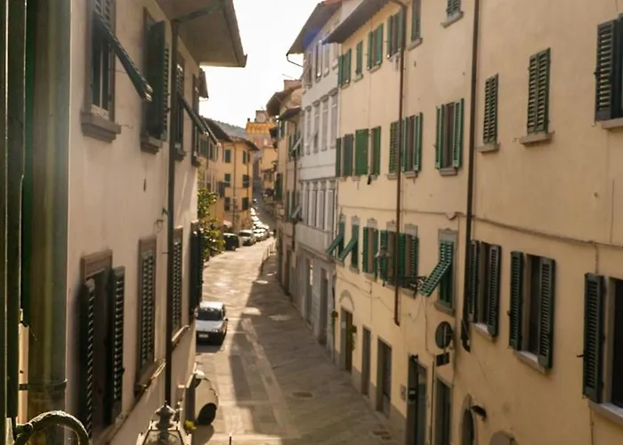 Casa Miranda - Terrace On The River Near Florence
