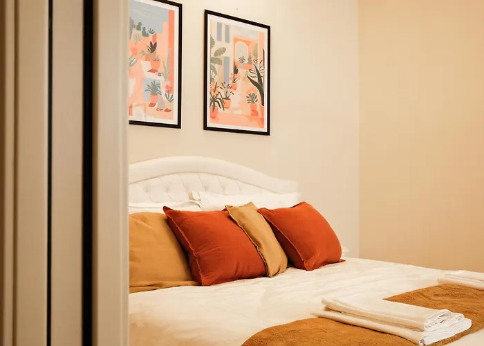 Luna Apartment