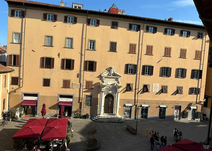 Window To The Tower Bed & Breakfast Pisa